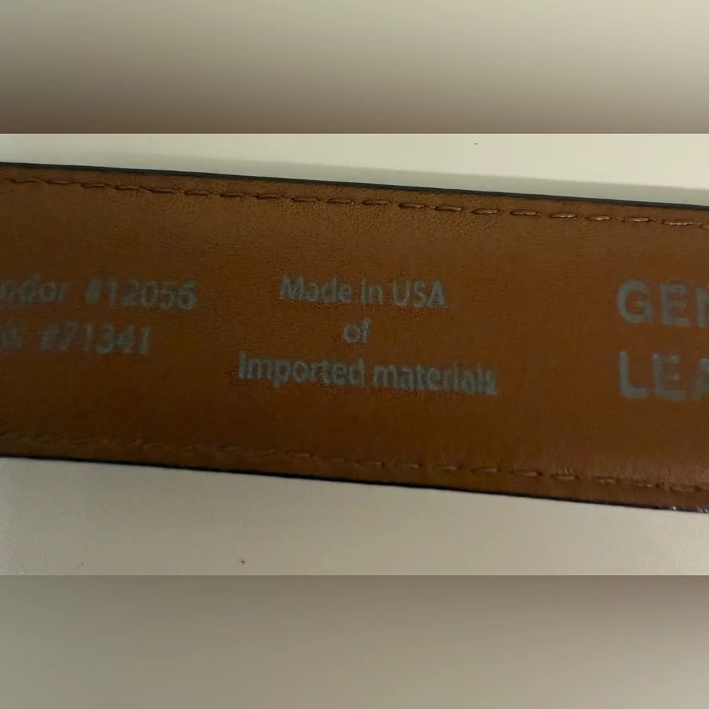 Men’s L.L. Bean Brown leather belt preppy classic high quality belt size 42 EUC